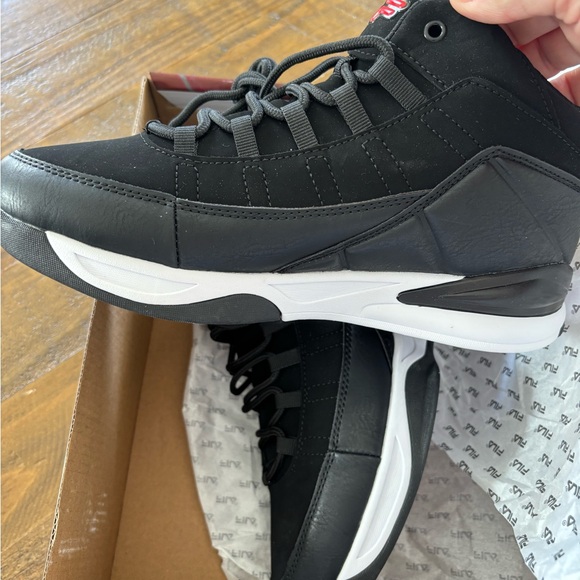 Fila Activisor Viz Kids' Shoes - Black and Red - Picture 6 of 10